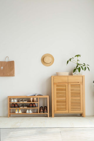 convenient entryway bench