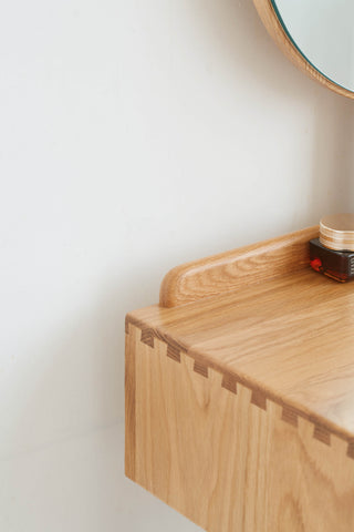 etna compact vanity table