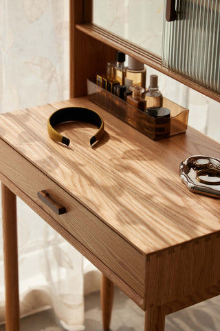 rocca classic makeup table oakwood