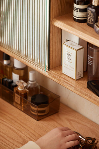 rocca compact makeup table solution
