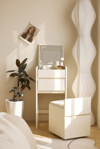 rose luxury white dresser with lighted makeup mirror