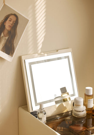 white rose dressing table mirror lighting feature