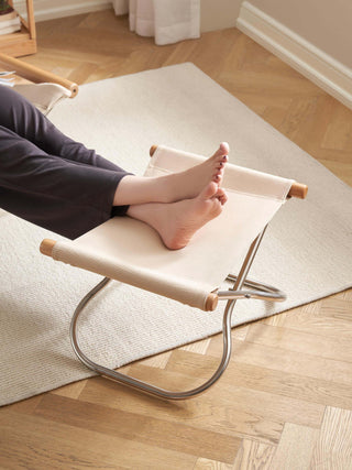 zoe chair footrest included