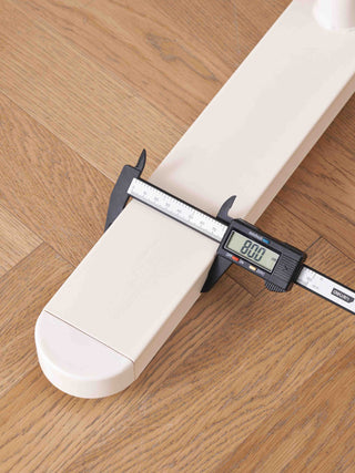 Elio Adjustable Childrens Desk