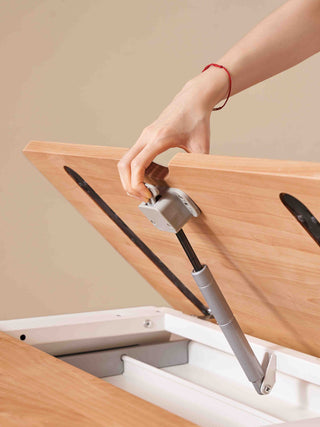 Elio Adjustable Childrens Desk