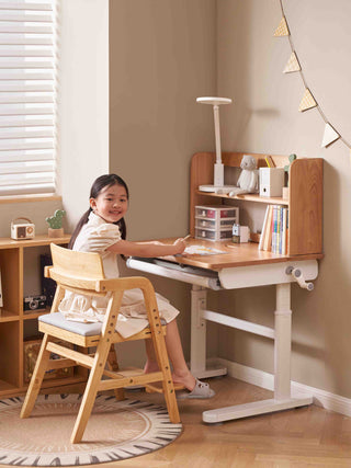 Elio Adjustable Childrens Desk