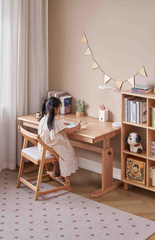 Selva Childrens Adjustable Table