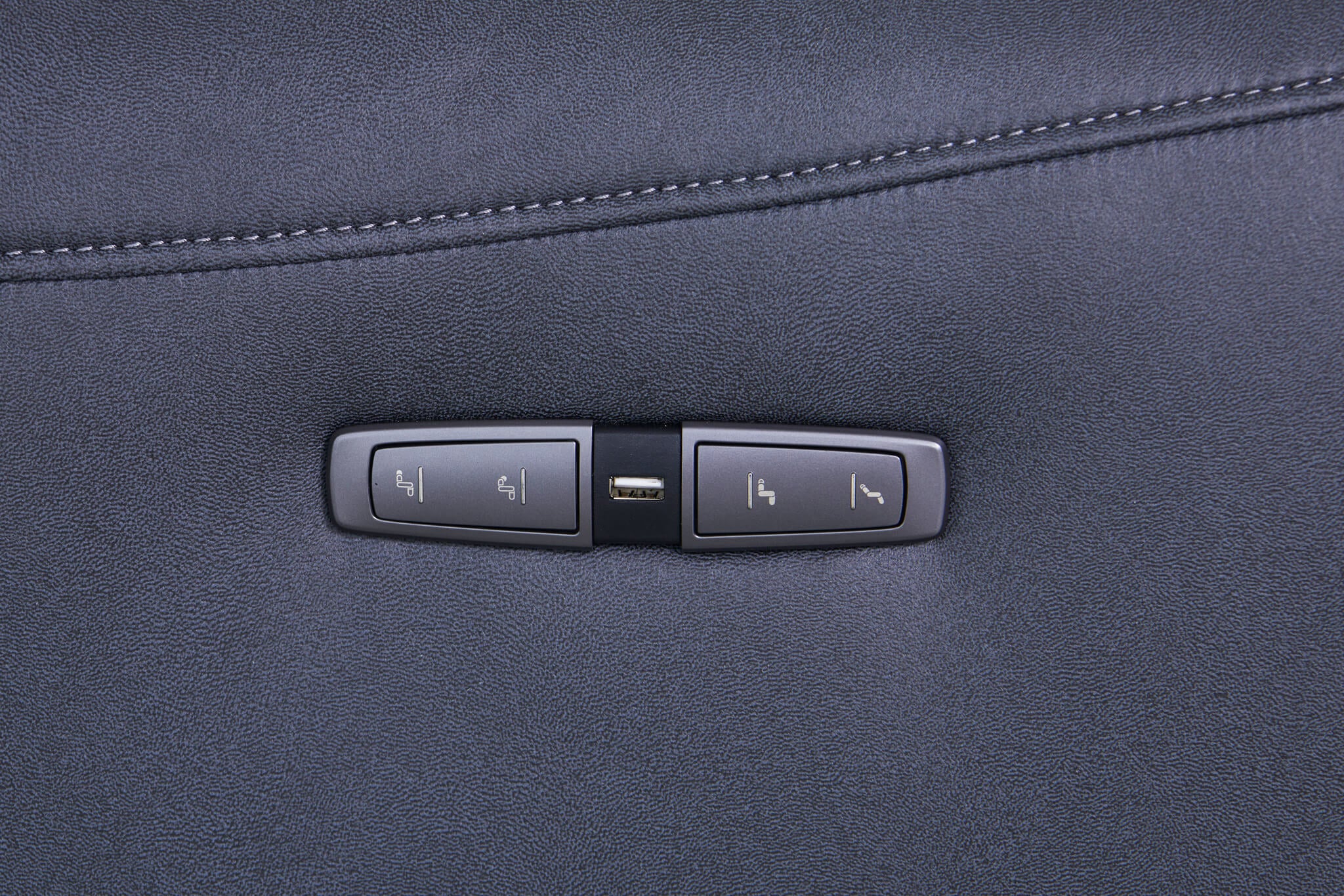 issac usb charging sofa