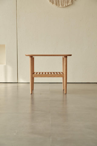 stylish sola square oak wood table